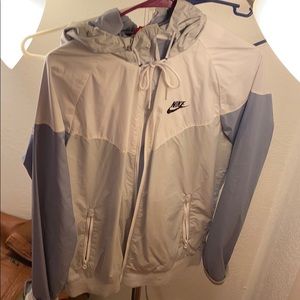 Nike wind breaker